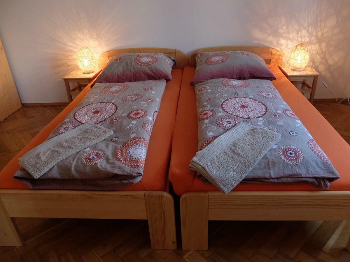Apartment Třeboň Esterno foto